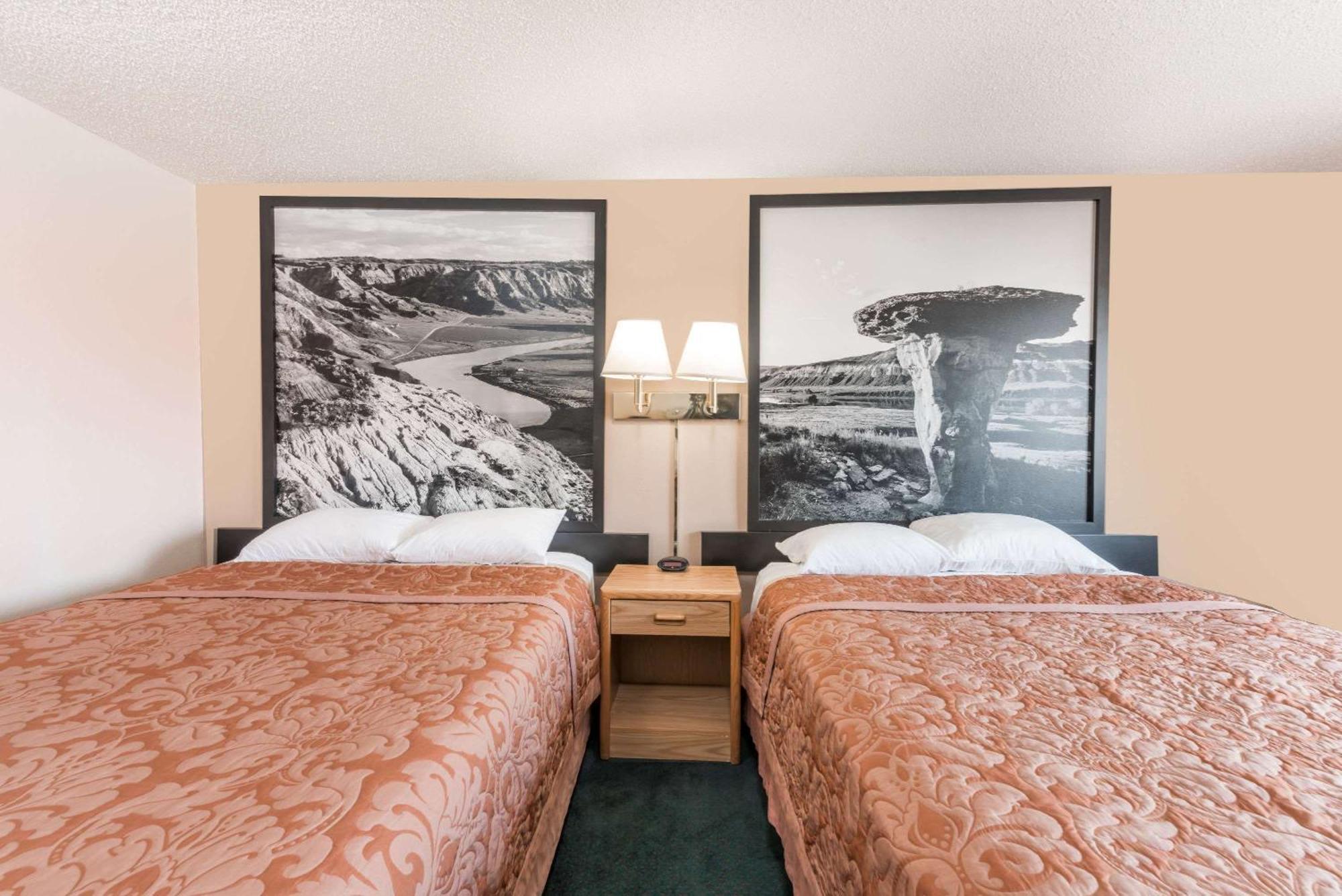 ホテル Super 8 By Wyndham グレンダイブ エクステリア 写真